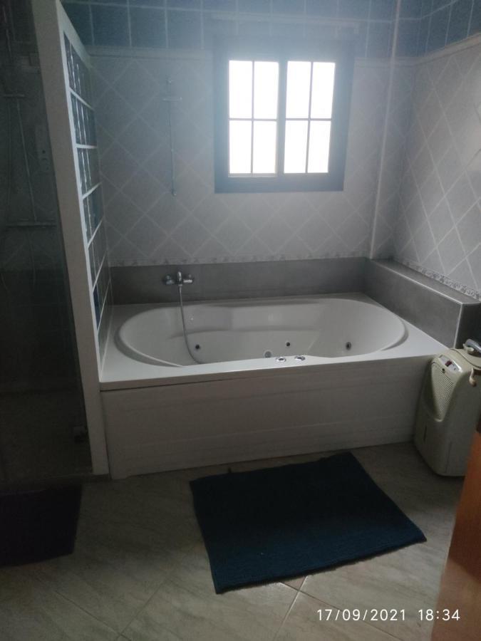 Chalet Hidromasaje Y Piscina Granadilla De Abona Ruang foto